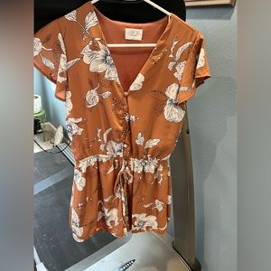 Women’s romper small